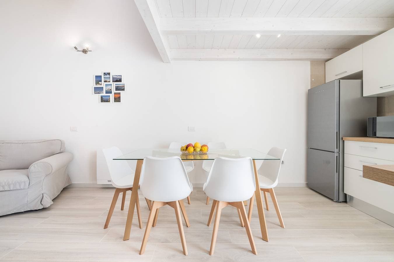 Foto 4 von 32: Ferienwohnung 'Casa Vacanze Riflessi Sul Mare' mit Balkon, Highspeed-WLAN und Klimaanlage