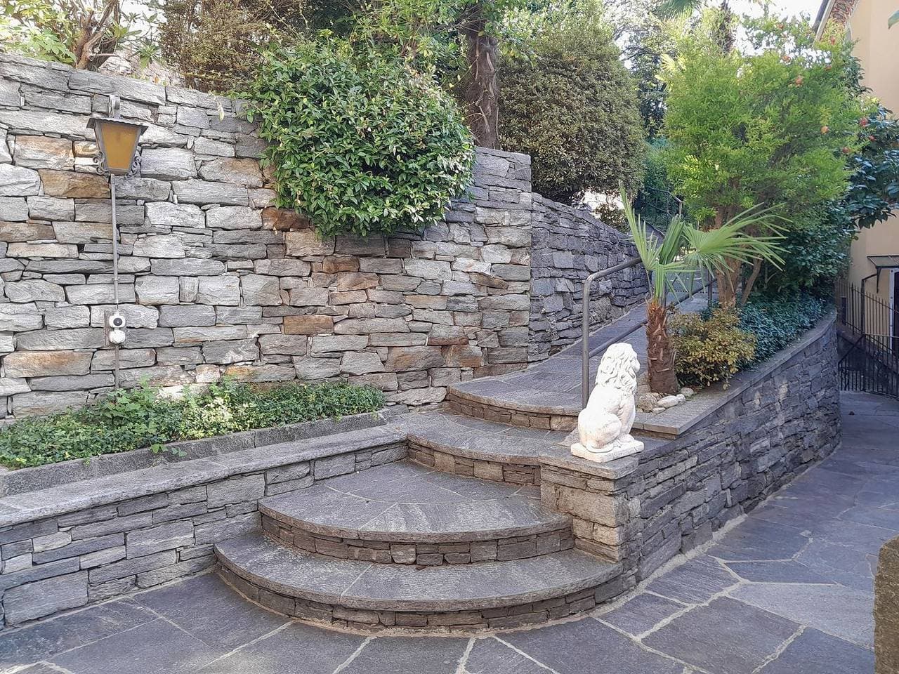Foto 11 von 29: Gartenwohnung mit 180° Seesicht und schöner Aussensitzplatz