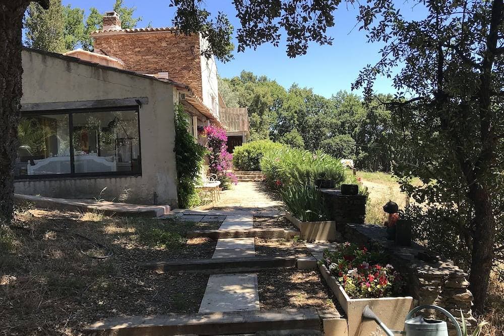 Foto 5 von 30: Der authentische und bohème Charme der unberührten Natur im Golf von St. Tropez