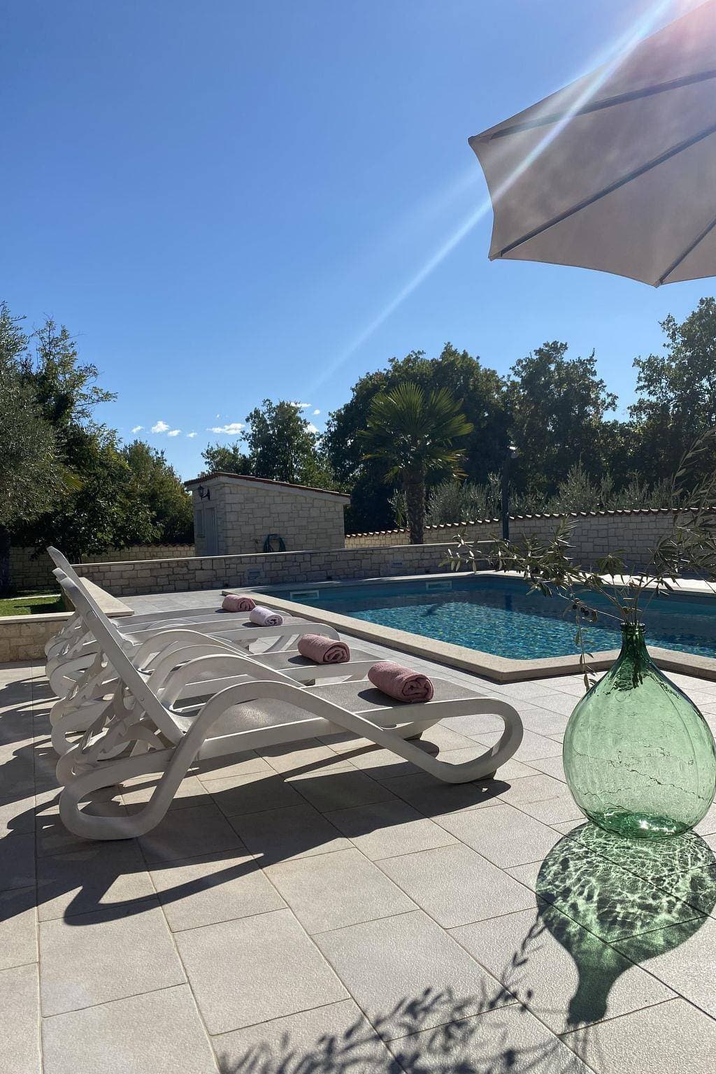 Foto 4 von 27: Villa Mali Raj