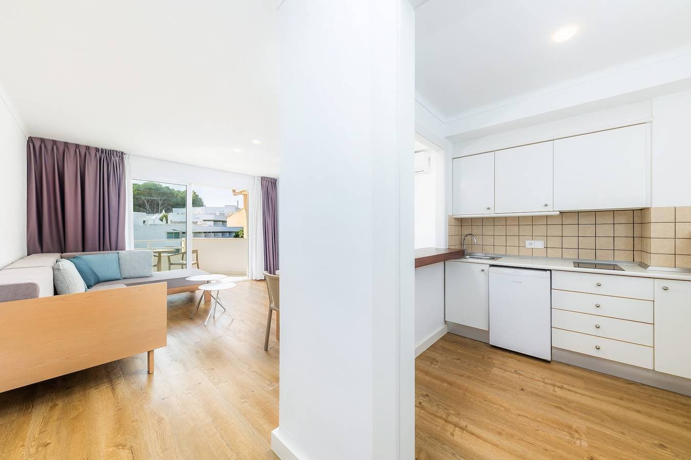 Foto 4 von 26: Ferienwohnung 'Apartament Massanet 2a' mit Balkon, WLAN und Klimaanlage