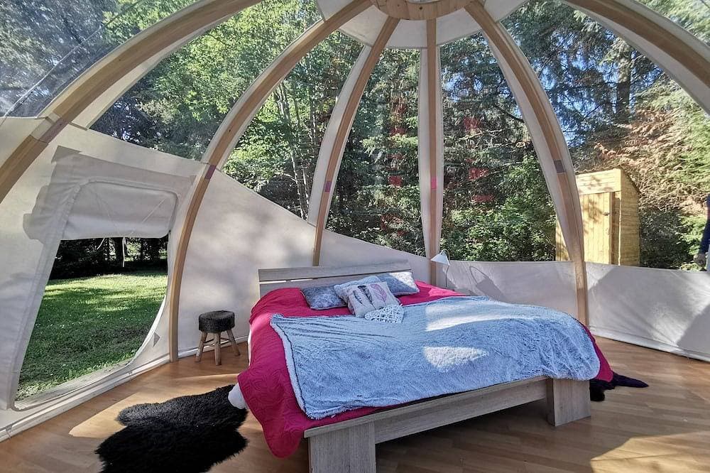 Foto 2 von 27: Gästezimmer „Bulle des Châteaux“ mit WLAN und Pool