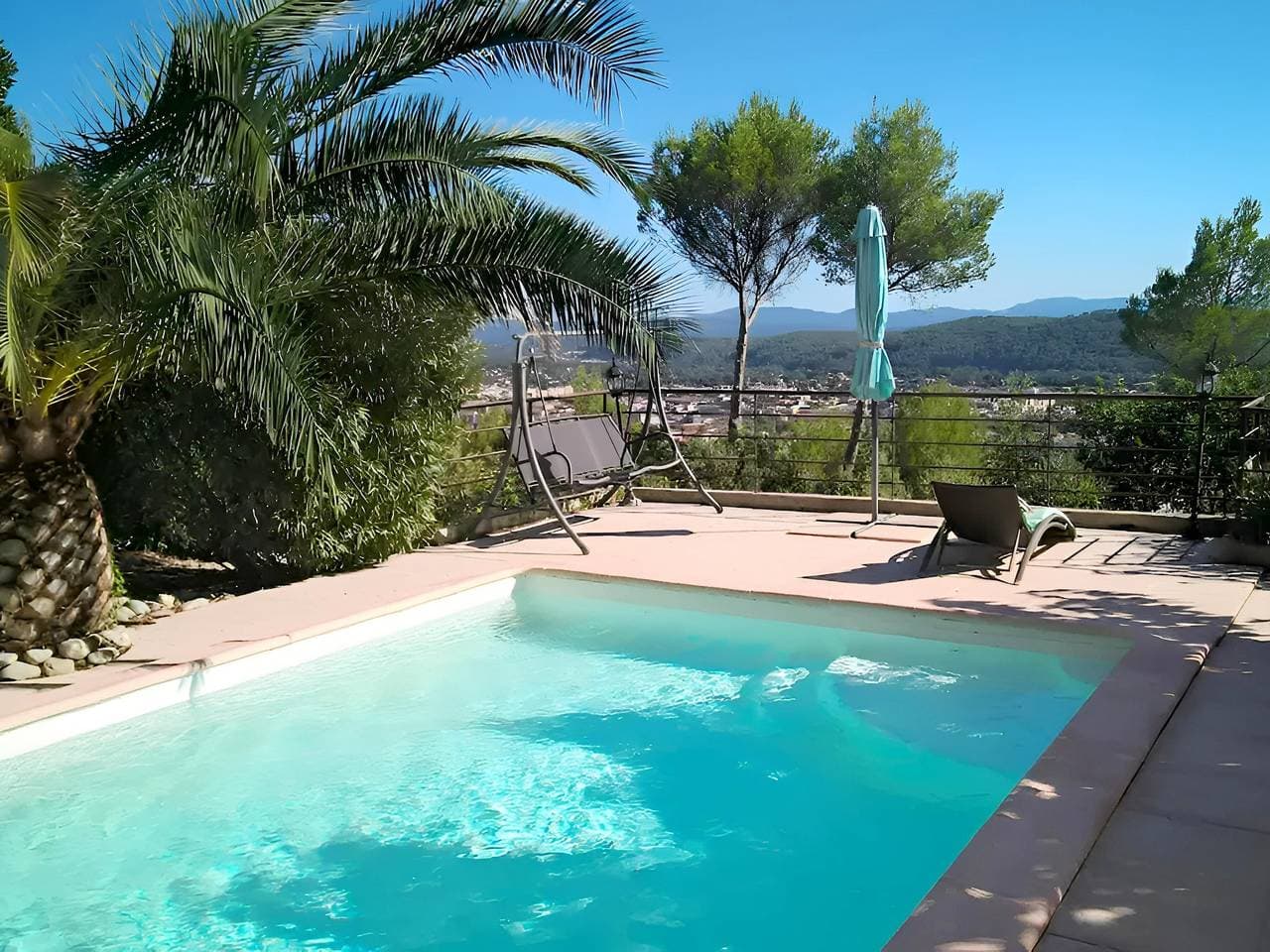 Villa mit privatem Pool, Garten und Panoramablick 1