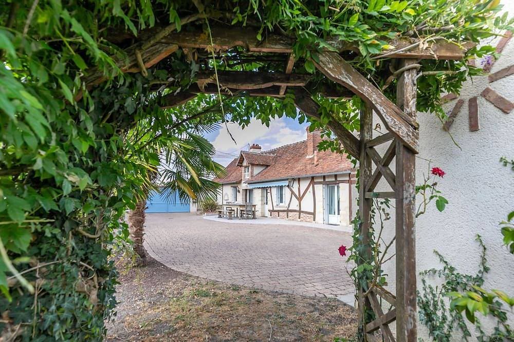 Foto 12 von 30: Ferienhaus-Traditionell-Ensuite mit Dusche-avec Piscine et Mare