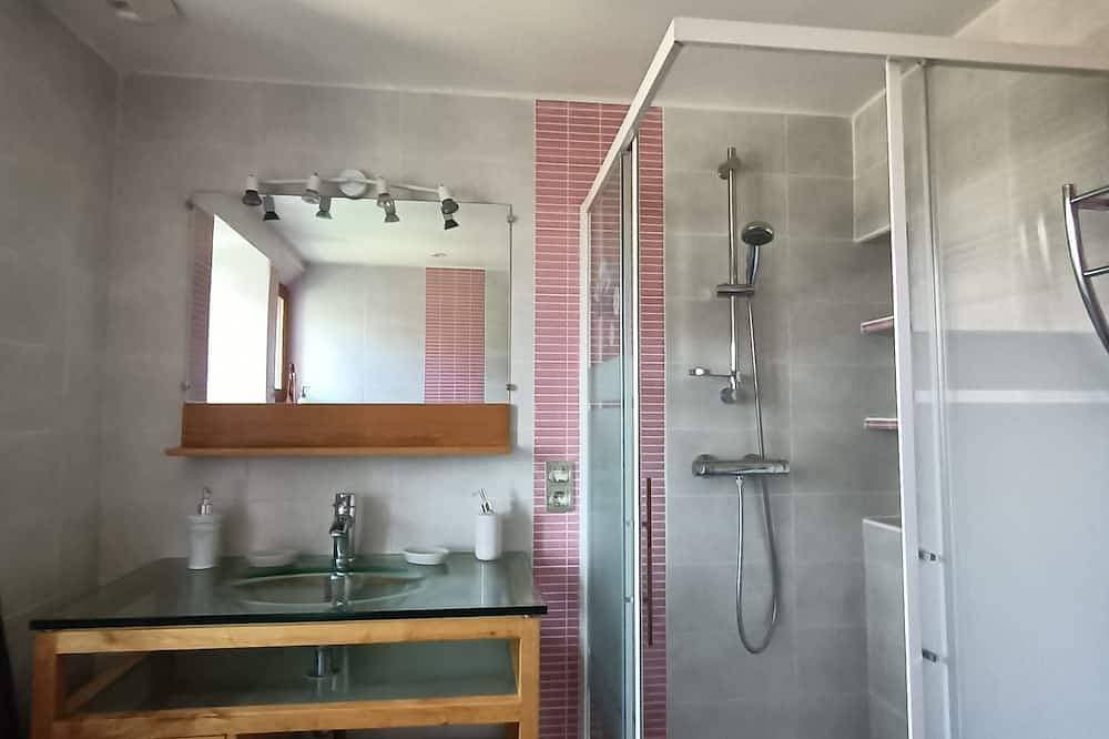 Foto 2 von 7: Appartement Dans Maison. Calme et Reposant