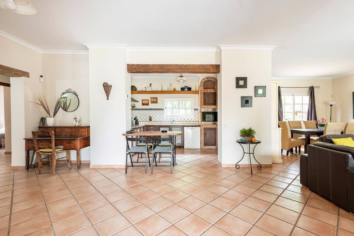 Foto 9 von 36: Villa "Laforge" mit Privatem Pool und WLAN