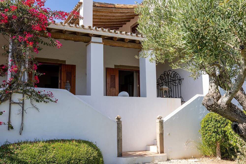Foto 8 von 30: Almancil Sea and Countryside Secluded Villa