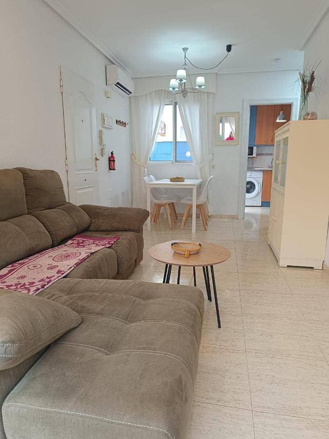 Foto 4 von 41: One-Bedroom Apartment