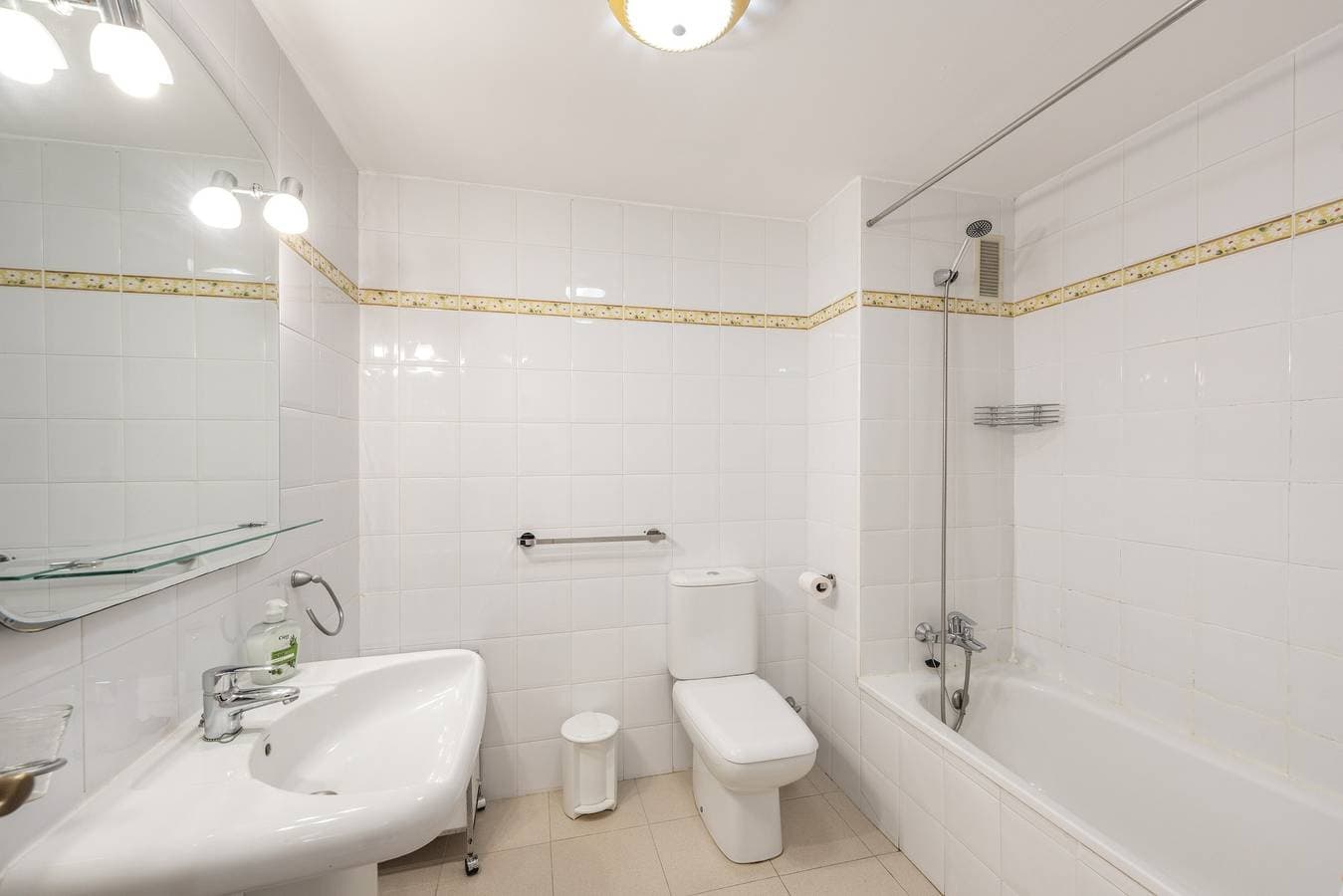 Foto 11 von 27: Marbella Ost – Hervorragende Erdgeschosswohnung in tropischen Gärten – kostenloses WLAN
