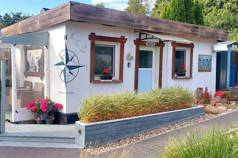 Bungalow für 2 Gäste mit 15m² in Zirkow 1