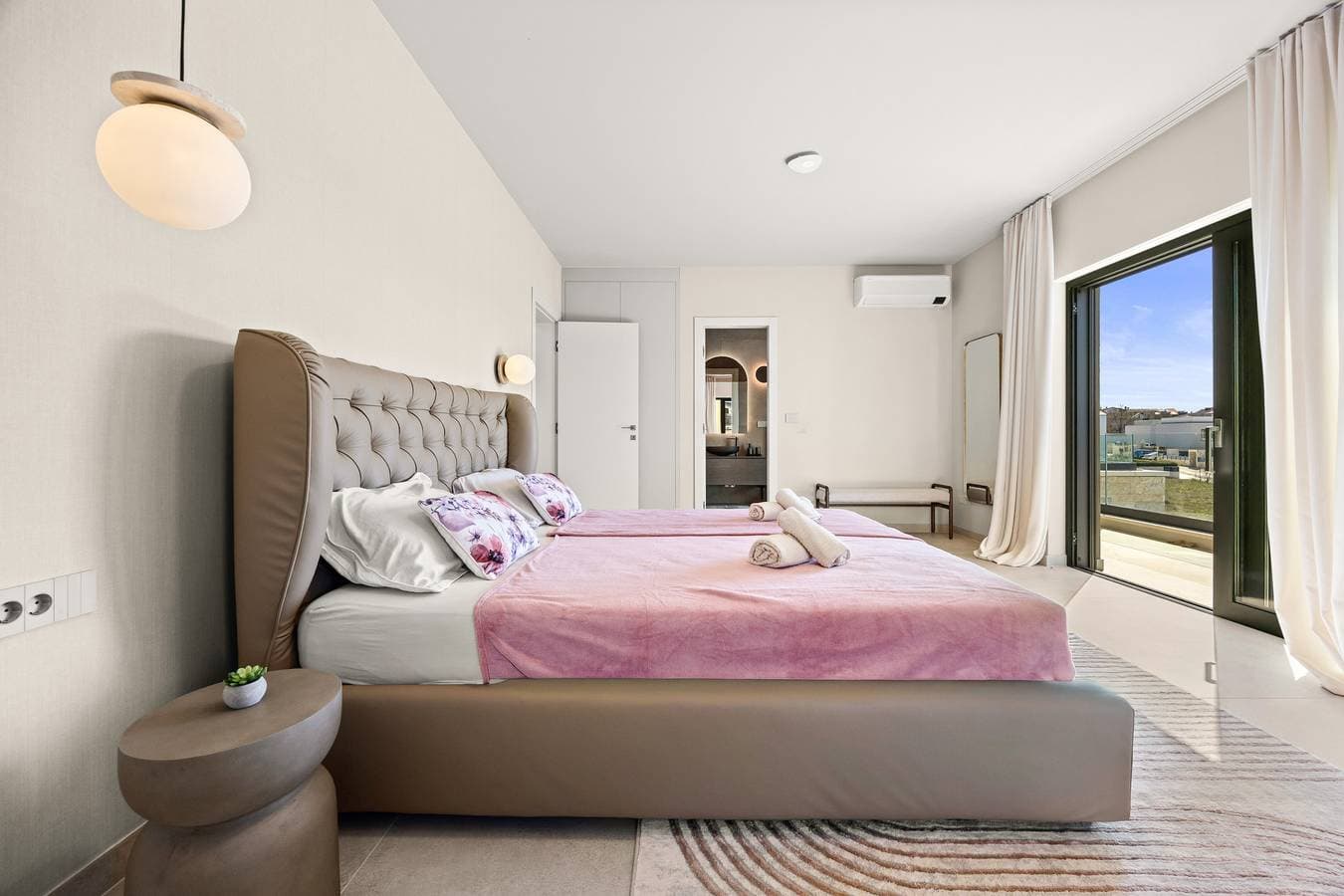 Foto 10 von 62: Beach Luxury House Limes