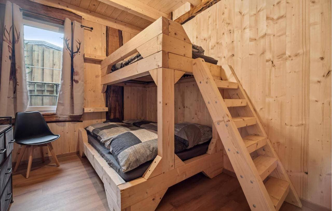 Foto 11 von 19: Five-Bedroom Holiday Home