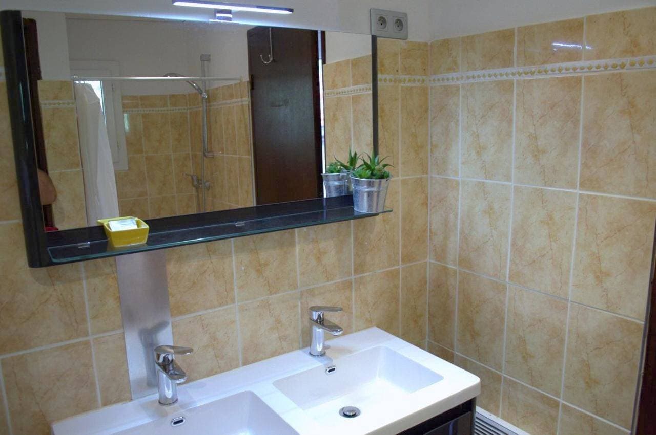 Foto 4 von 9: Double Room with Private External Bathroom