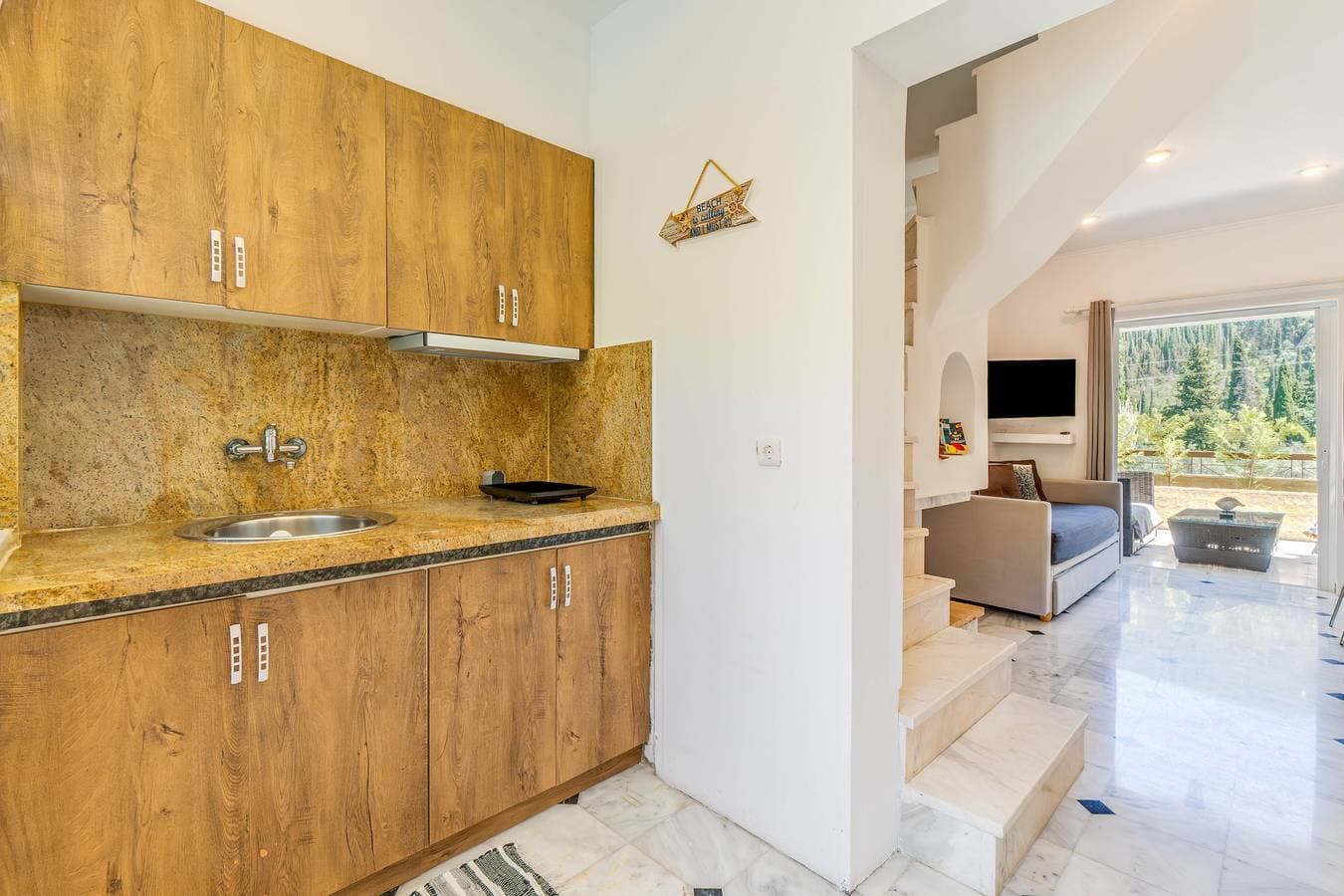 Foto 9 von 41: Apartment 'Doliva Chris' mit privatem Pool, Bergblick, WLAN und Klimaanlage