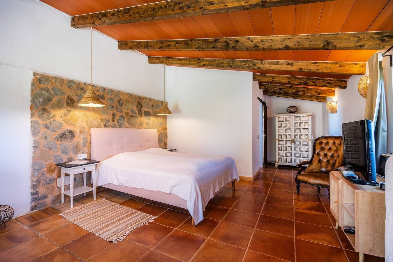 Foto 5 von 24: Ferienwohnung "Junior Suite Adults Only Mallorca" mit Bergblick, Gemeinschaftspool & Wi-Fi