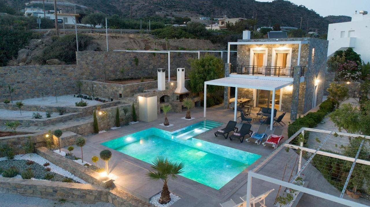 Achlia Beach Villa 1