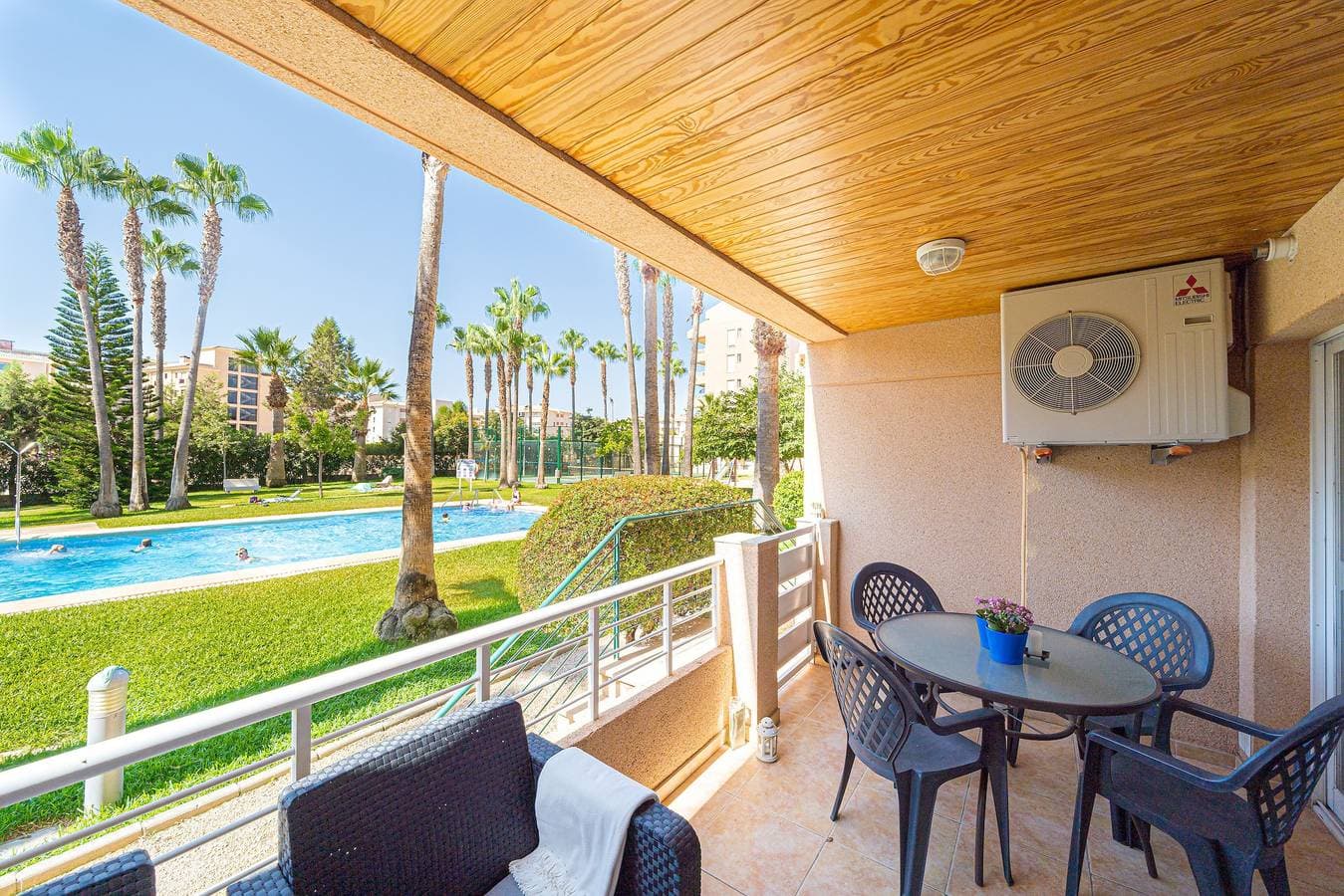 Foto 3 von 20: Ferienwohnung 'Alborada Golf 1' mit Bergblick, Gemeinschaftspool & WLAN