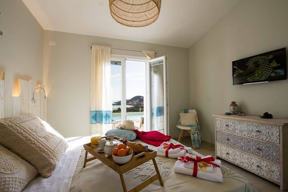 Foto 4 von 30: La Baia House - Elegantes Haus Mit Panoramablick Auf Den Strand Von Foxi Manna