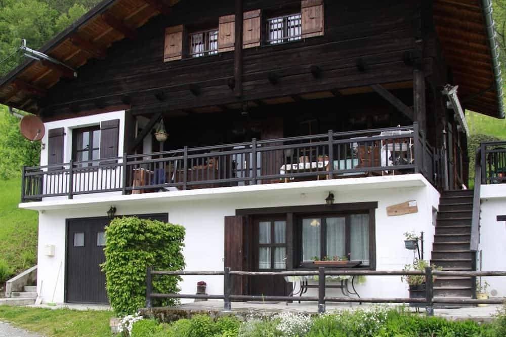 Foto 8 von 13: Parking, tv, 29m², Arêches-Beaufort