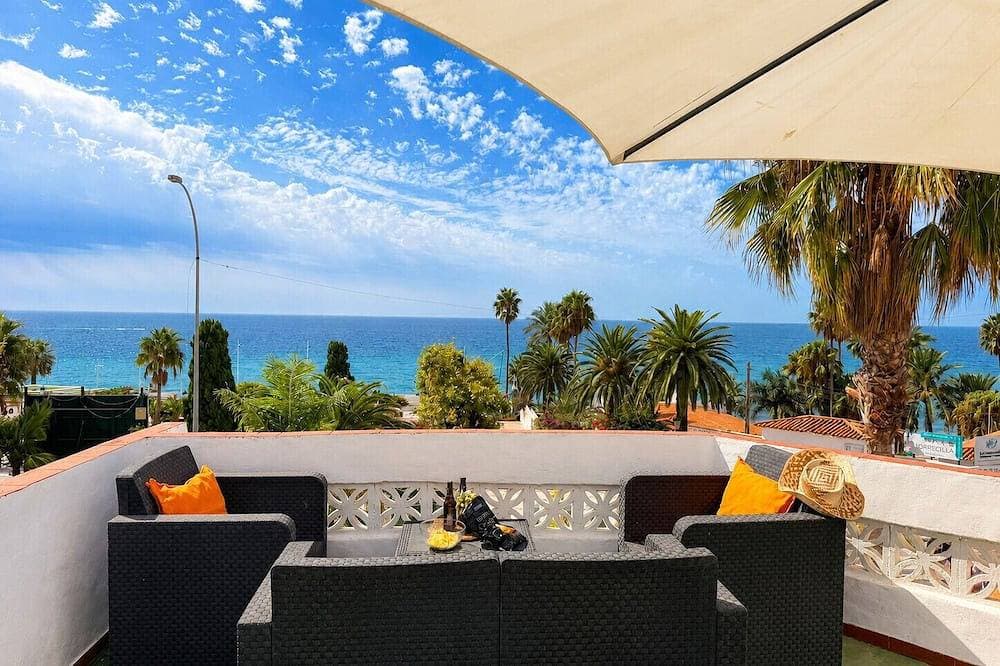 Villa Juanita – Andalusian charm near Torrecilla Beach, Nerja 1
