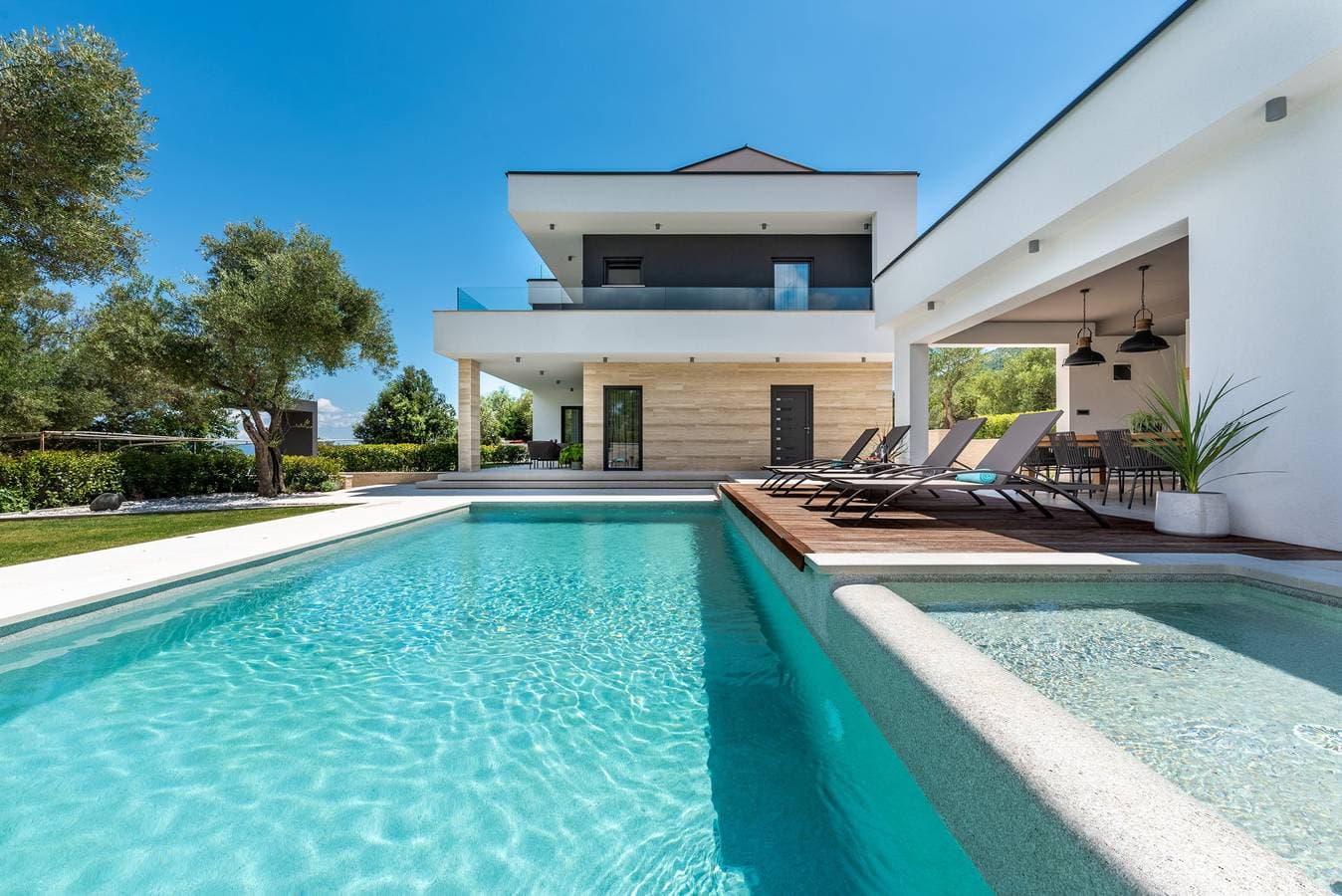 Foto 3 von 69: Luxusvilla Perfecta mit Pool