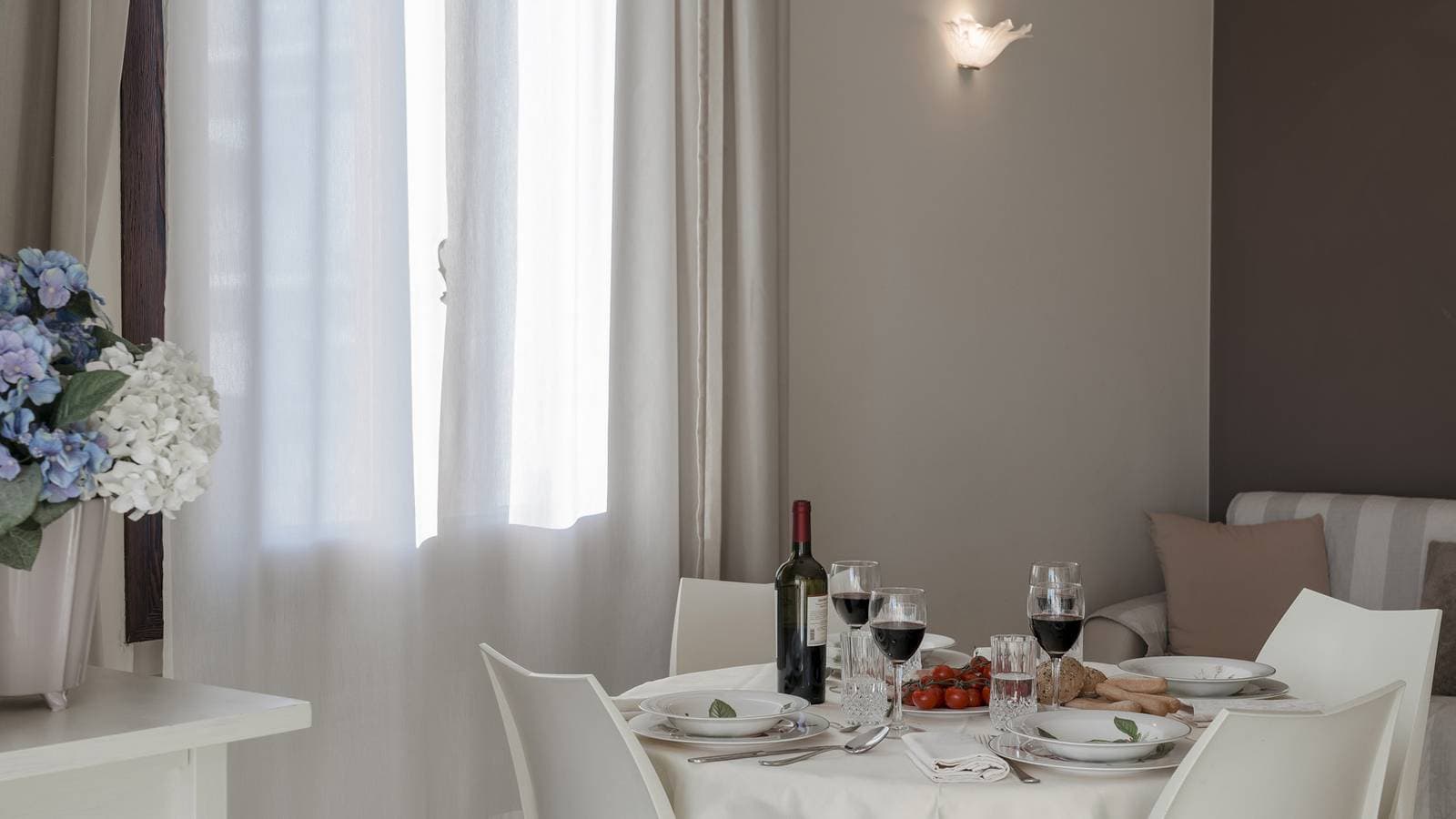 Foto 11 von 31: Ferienhaus für 4 Personen mit Seeblick