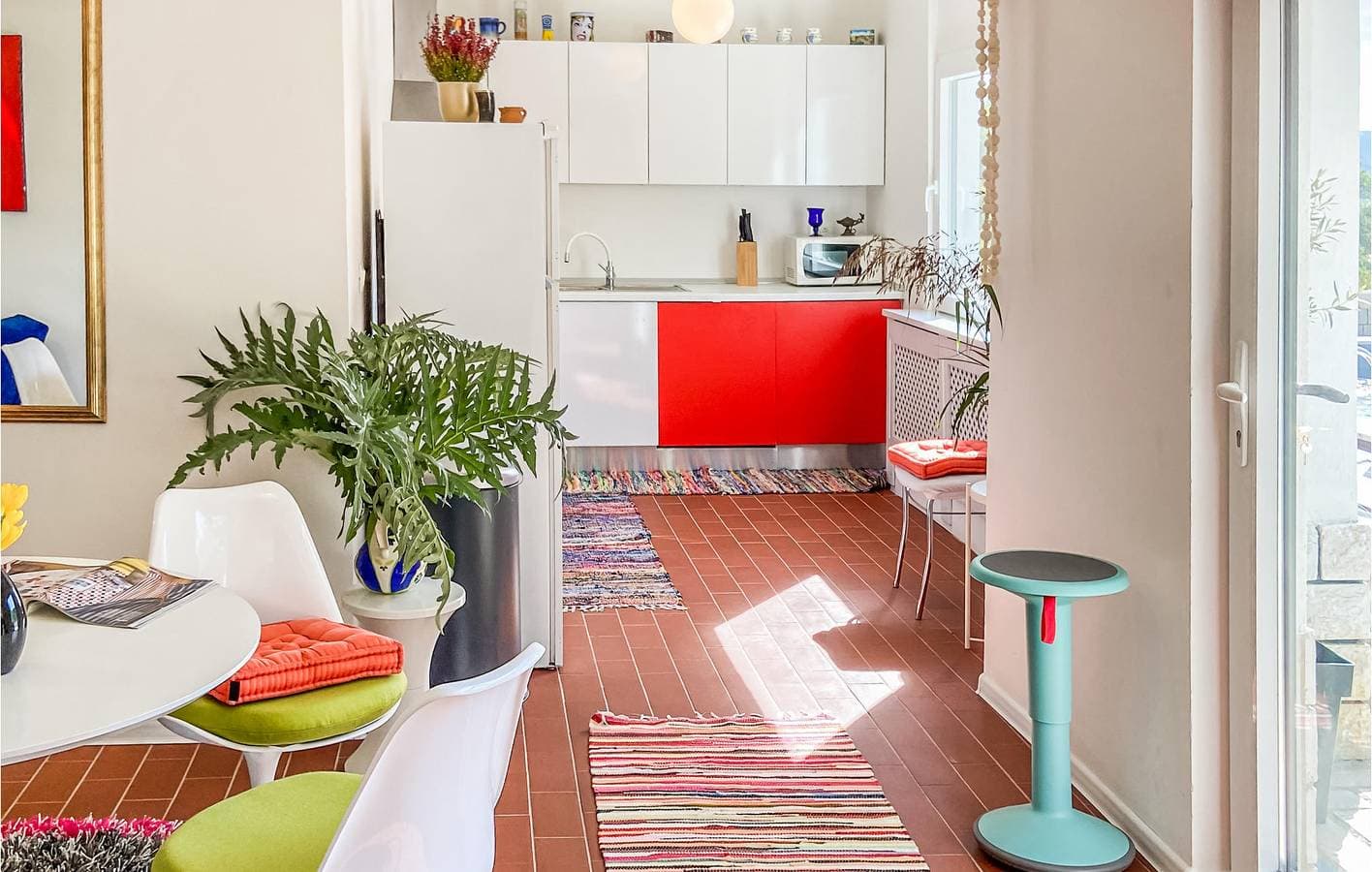 Foto 7 von 37: Charmante 74 m² große Wohnung mit Terrasse, Pool und WLAN für Ihren perfekten Urlaub