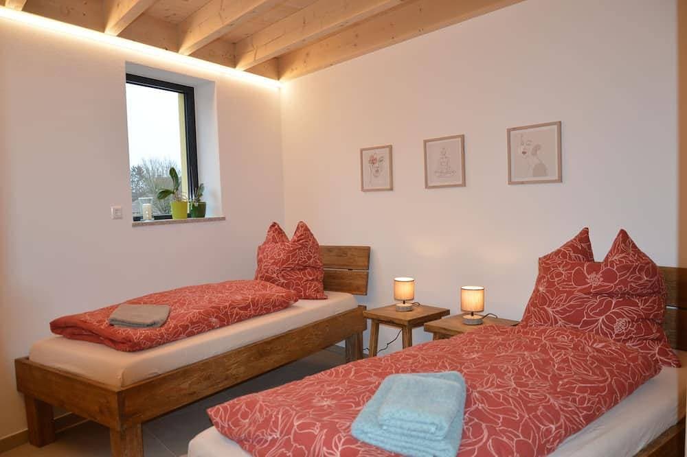 Foto 2 von 30: Ferienwohnung 1 Zi., 1 bis 3 Pers, 35 qm, Balkon, entlang am Fluss, Bodensee nah