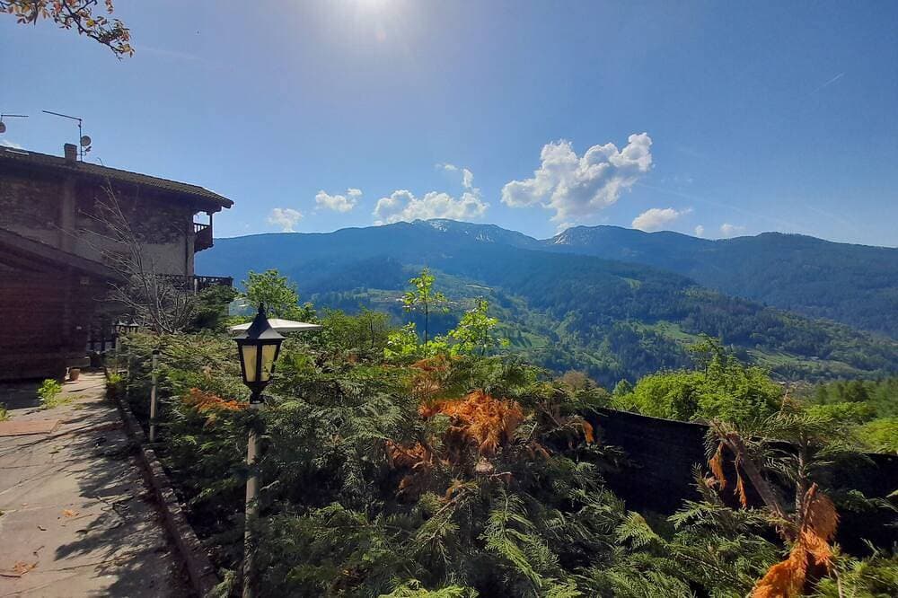 Foto 8 von 30: Berghaus in den Trentino-Dolomiten