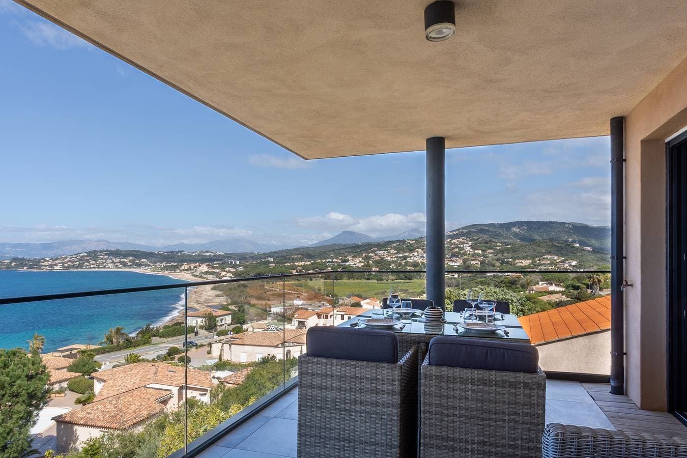 Foto 6 von 14: Ferienwohnung für 4 Personen mit Terrasse