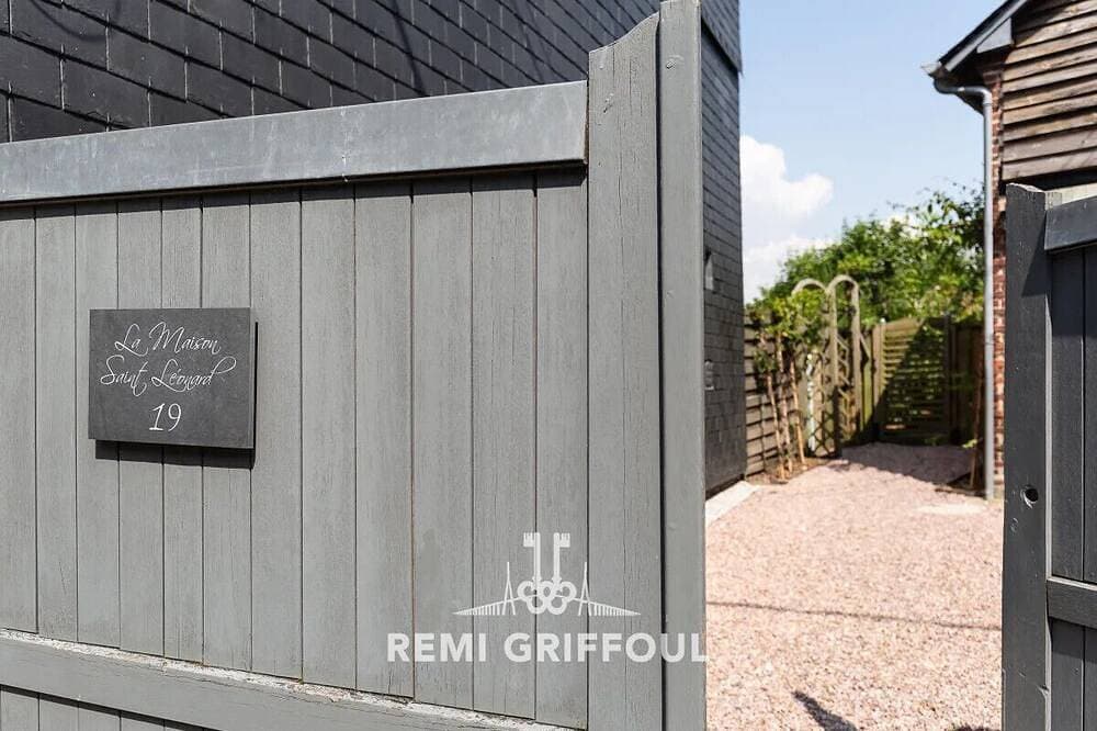 Foto 11 von 22: L'Atelier de La Maison Saint Léonard- hübsches Gemeinschaftsgarten-Honfleur