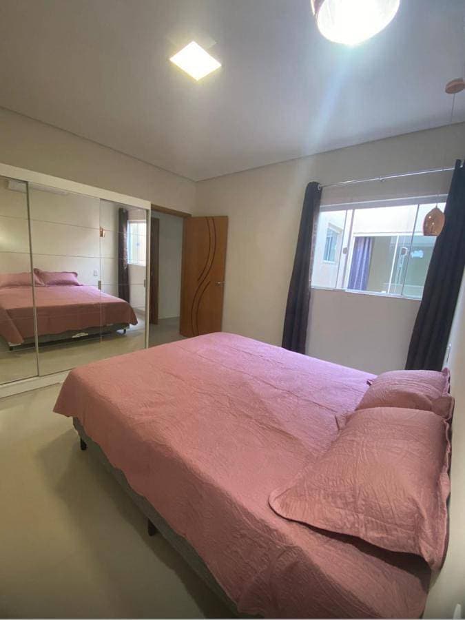 Foto 2 von 8: Standard Double Room with Shared Bathroom