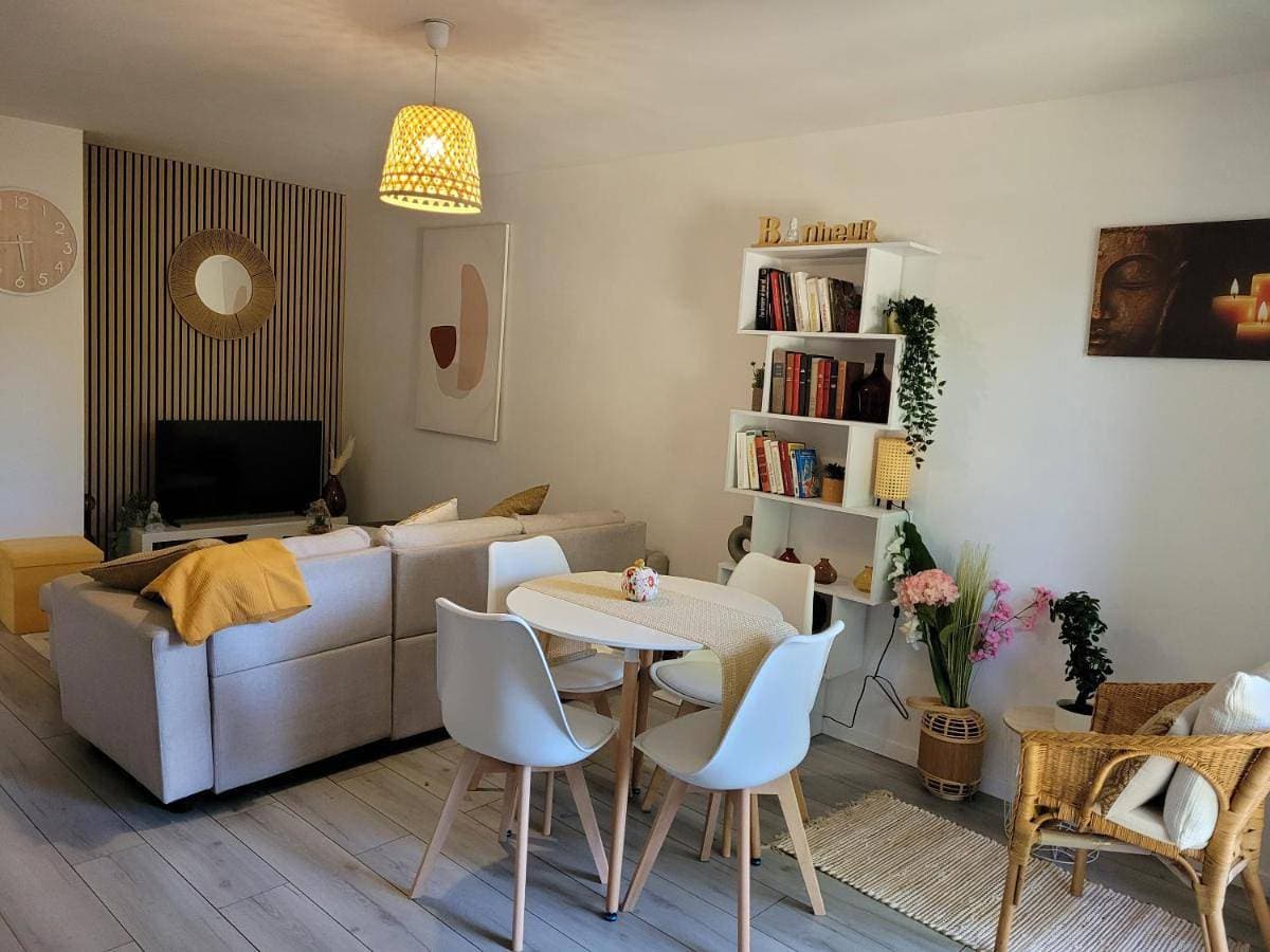 COCOONING HOUSE Suite 216 SWEET AND HARMONY- AEROPORT PARIS ROISSY CDG, PARC ASTERIX, CHATEAU DE CHANTILLY, STADE DE FRANCE 1