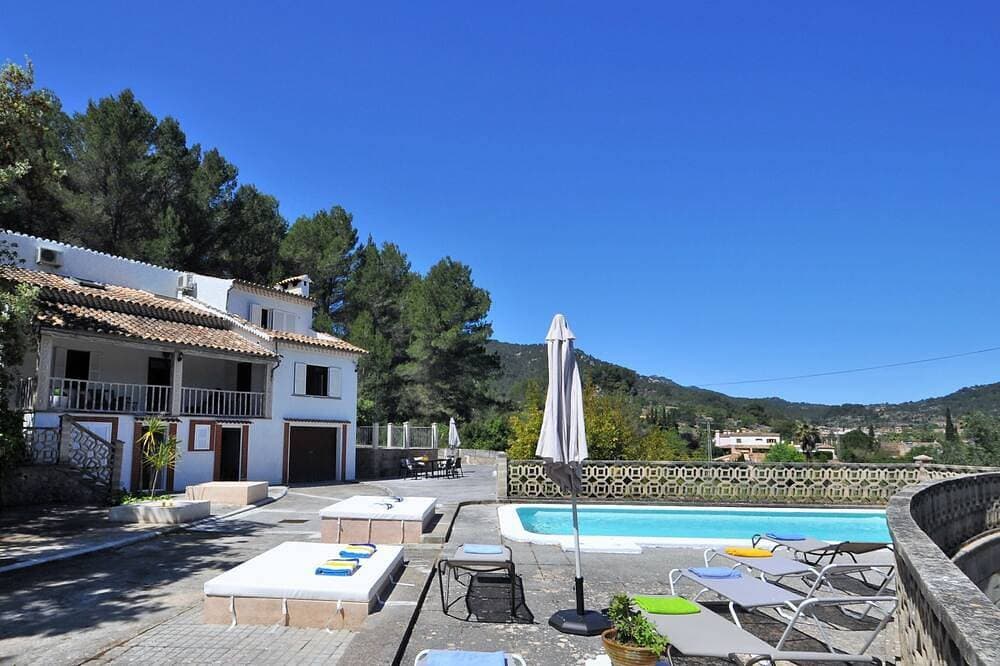 Villa con piscina privada, wifi, aire acondicionado y vistas a montaña ideal pa 1