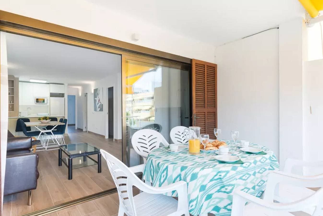 Foto 3 von 18: Schöne Ferienwohnung "Venecia" mit Pool, WLAN, Balkon und Klimaanlage