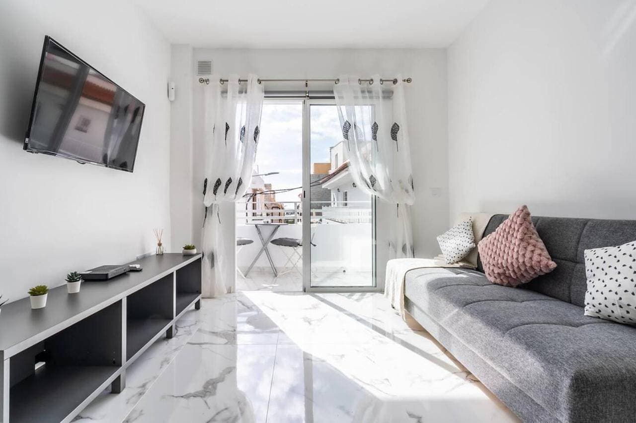 Nureche Dreams Apartment in Tenerife south 1