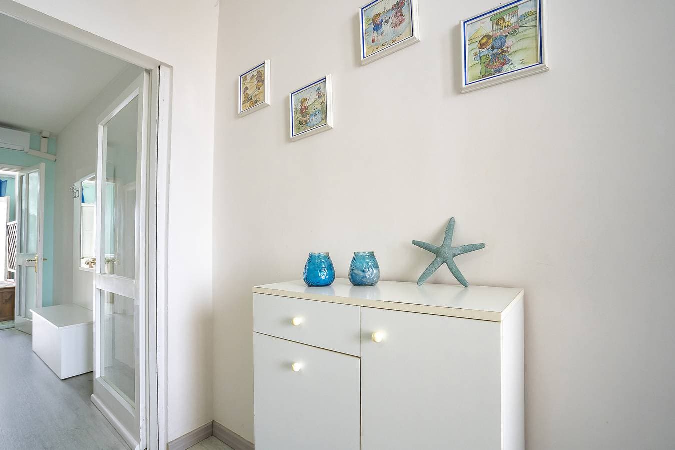 Foto 13 von 20: Riva Di Mare Apartment with Balcony Near The Sea
