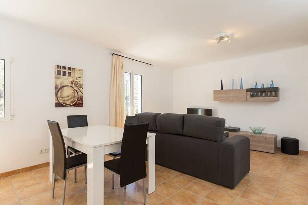 Foto 11 von 17: Town House Alba | Terrasse & Tramuntana-Blick