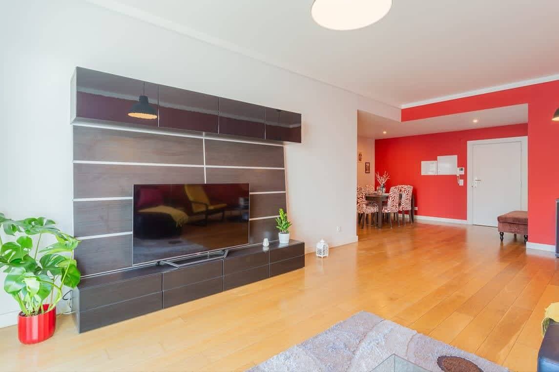 Foto 7 von 45: Spacious Lisbon Haven w/ Lift, Garage & Ev Access