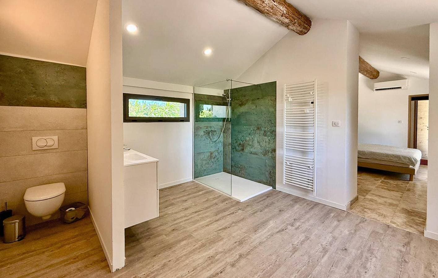 Foto 13 von 22: Gemütliche Wohnung mit Pool, Terrasse & WiFi