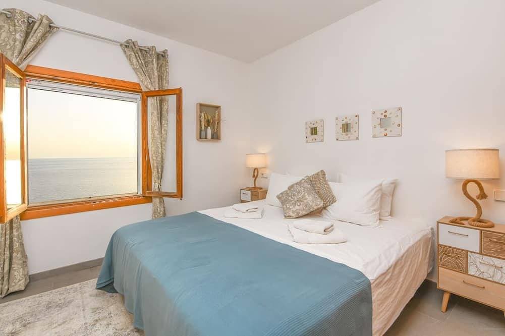 Foto 2 von 25: Chalet con Vistas Panorámicas en Primera Línea de mar