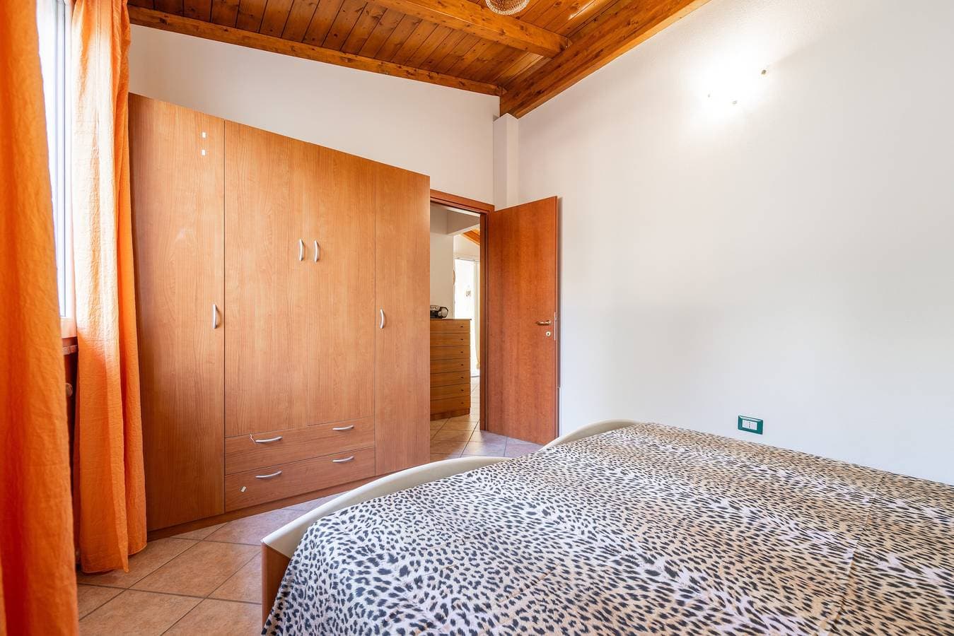 Foto 3 von 24: Ferienhaus 'Villetta Ghisu' mit privater Terrasse, privatem Garten und Klimaanlage
