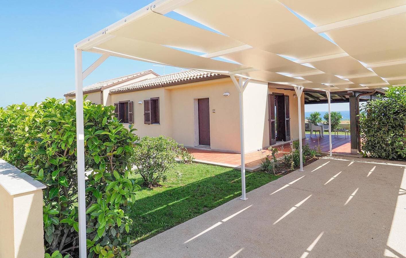 Foto 4 von 26: Apartment mit Meerblick, AC, Parkplatz, Terrasse & WiFi - 1km zum Maganuco Strand