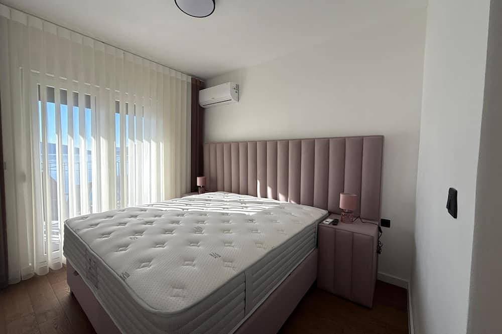 Foto 3 von 9: Seafront apartment in pleasant Donja Lastva