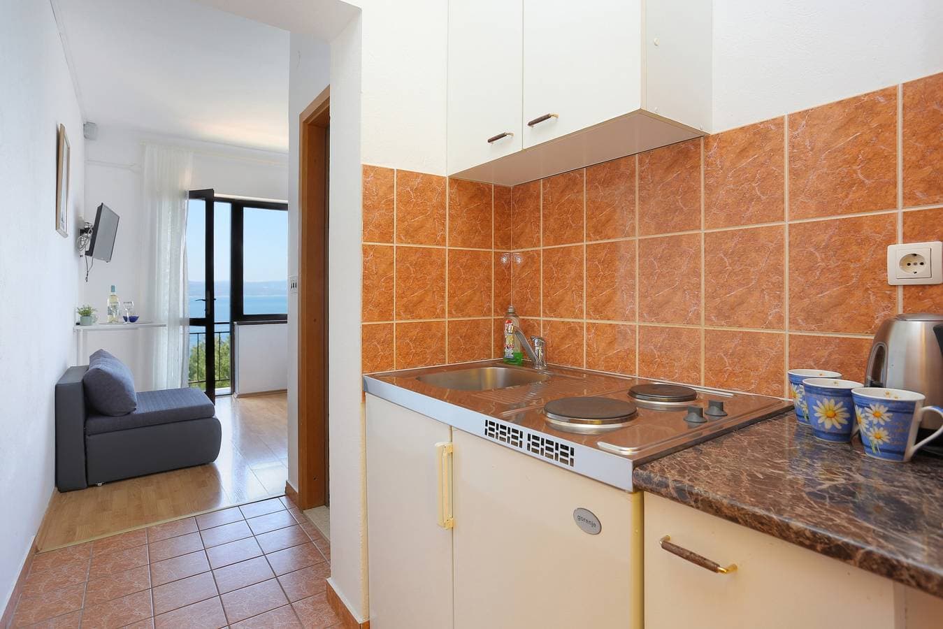Foto 13 von 26: Studio Appartement mit Balkon und Meerblick Brela, Makarska -b