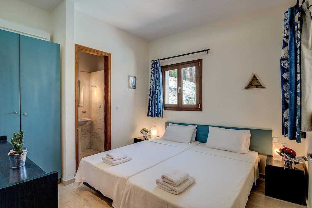 Foto 5 von 20: Artemis villa Makrigialos: 4 Schlafzimmer, privat pool, Meerblick, Wifi