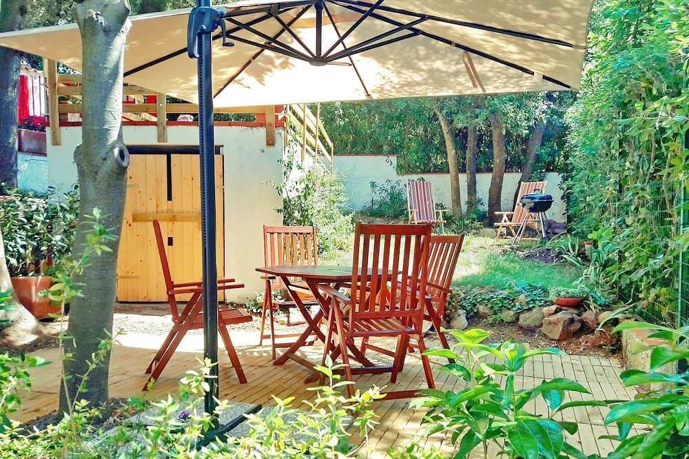 Fantastische Aussicht, privater Garten, Klimaanlage, kostenloses WIFI. 1