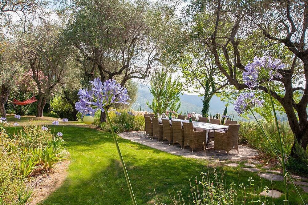 Foto 11 von 30: Luxuriöse Villa mit 6 Schlafzimmern in Le Bar sur Loup mit beheiztem Pool und hervorragender Aussicht