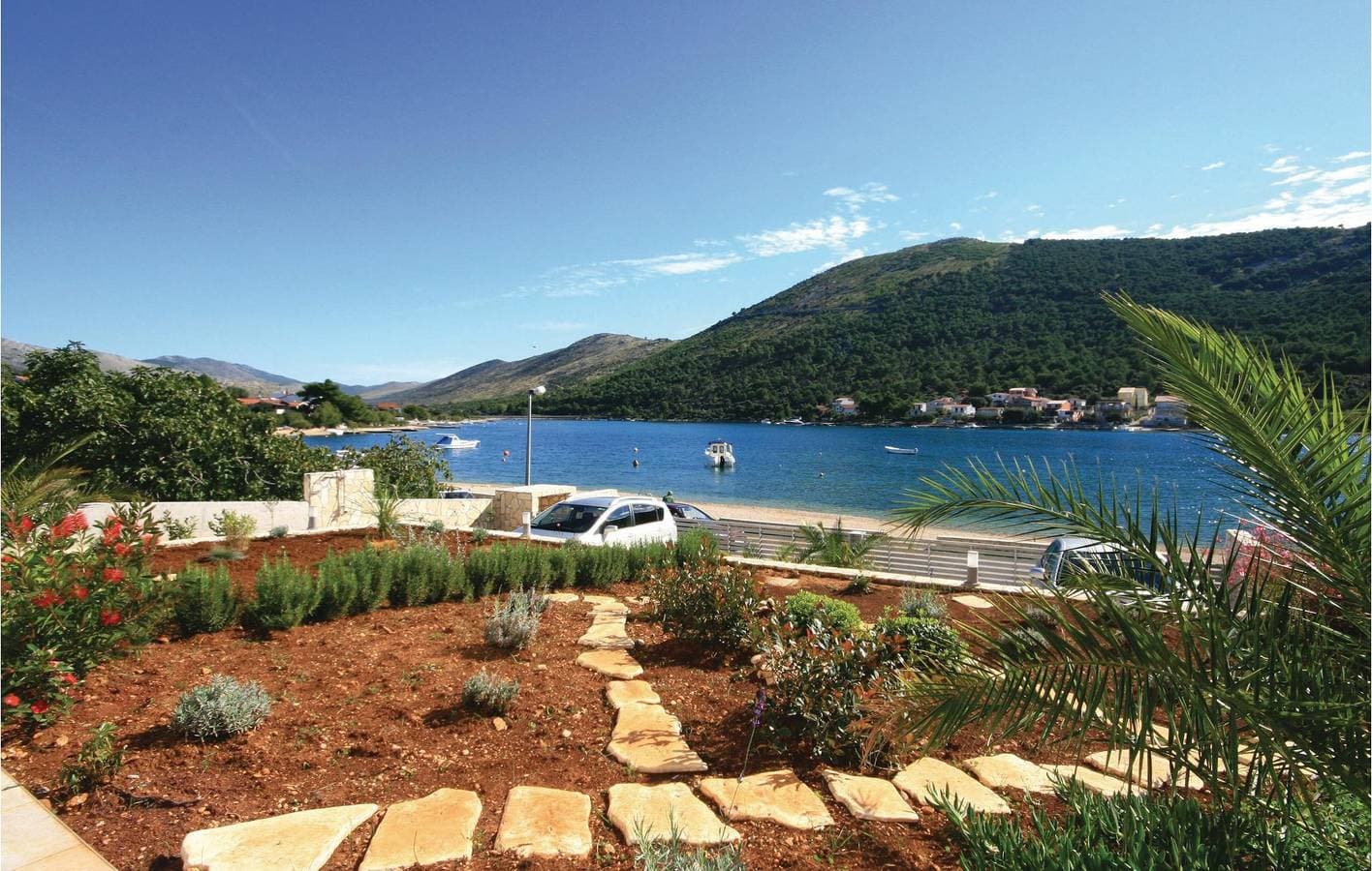 Foto 9 von 32: Gemütliche Ferienwohnung mit Meerblick, Terrasse, WLAN und Zugang zum Strand