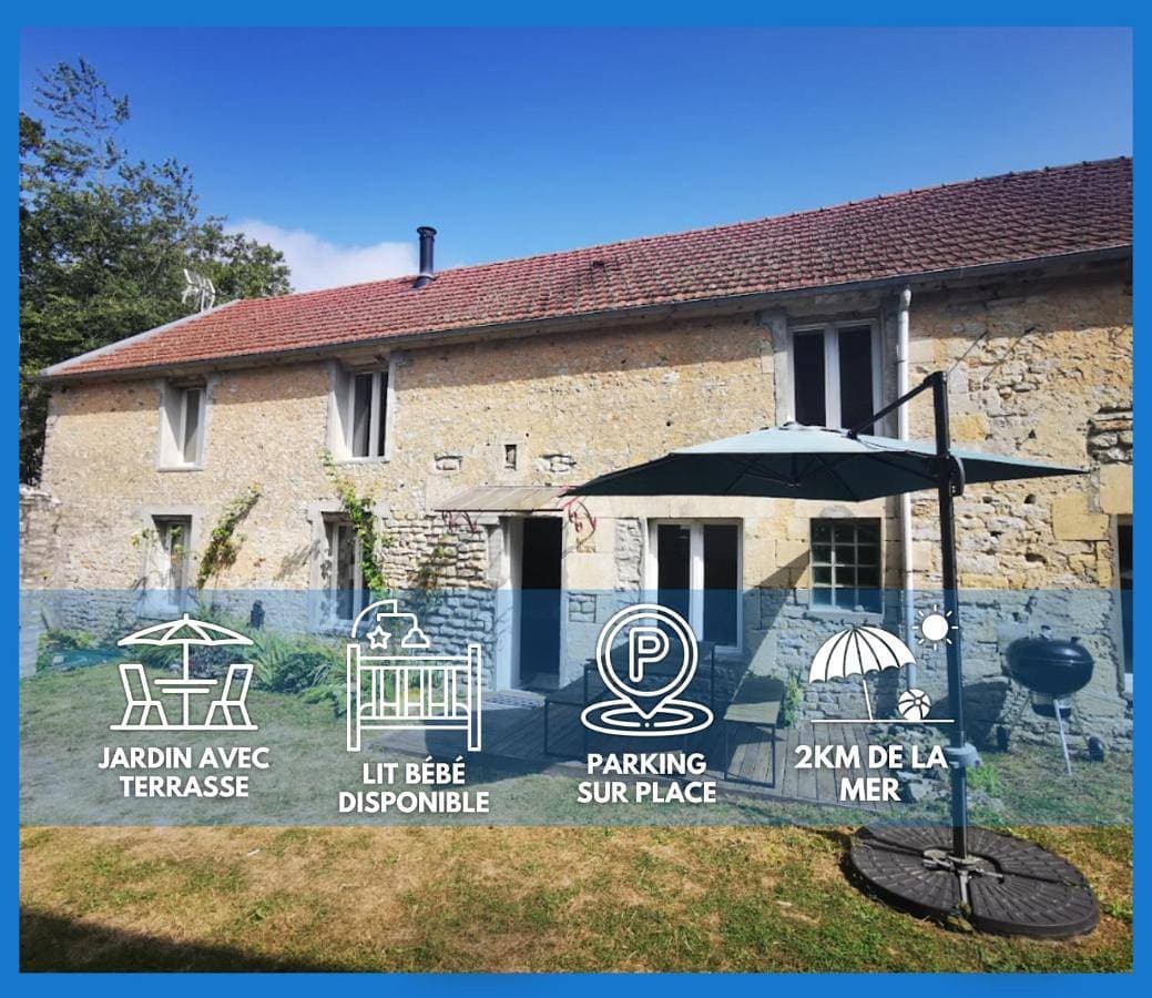 Maison renovee en pierres séjour spacieux avec jardin et terrasse aménagée près Omaha beach & Bayeux à 5mn de la mer tous commerces 1